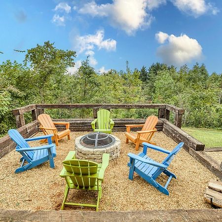Sky High Lodge By Bk Stays. Large Cabin. Amazing Views. Game Room. Jacuzzi. Six Bedrooms. Sleeps 12 蓝岭 外观 照片