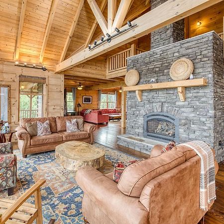 Sky High Lodge By Bk Stays. Large Cabin. Amazing Views. Game Room. Jacuzzi. Six Bedrooms. Sleeps 12 蓝岭 外观 照片