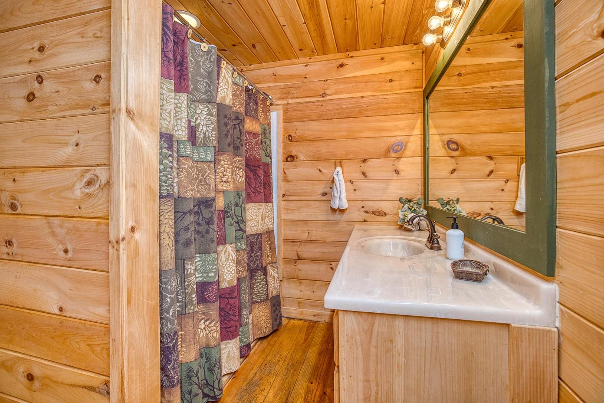 Sky High Lodge By Bk Stays. Large Cabin. Amazing Views. Game Room. Jacuzzi. Six Bedrooms. Sleeps 12 蓝岭 外观 照片