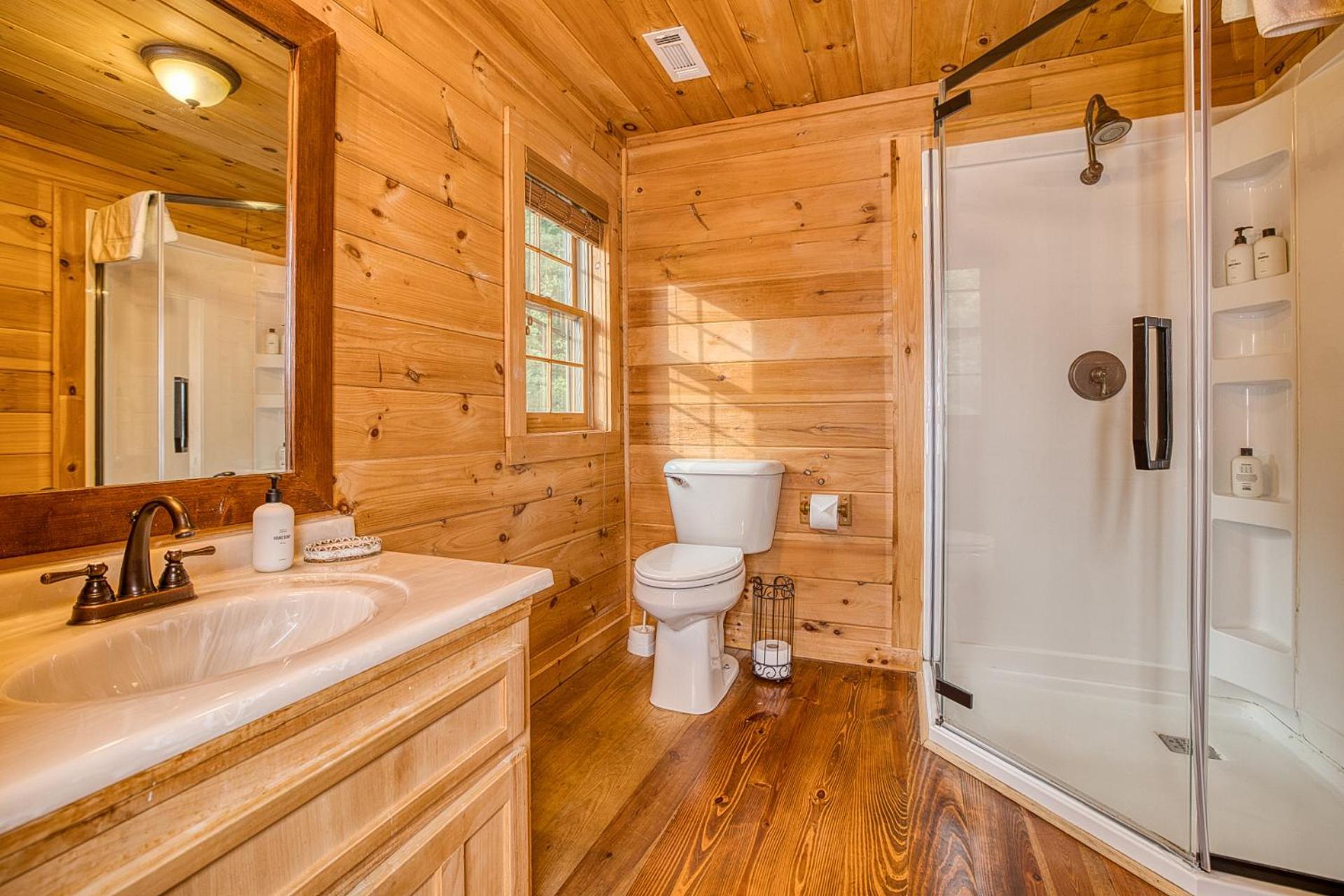 Sky High Lodge By Bk Stays. Large Cabin. Amazing Views. Game Room. Jacuzzi. Six Bedrooms. Sleeps 12 蓝岭 外观 照片